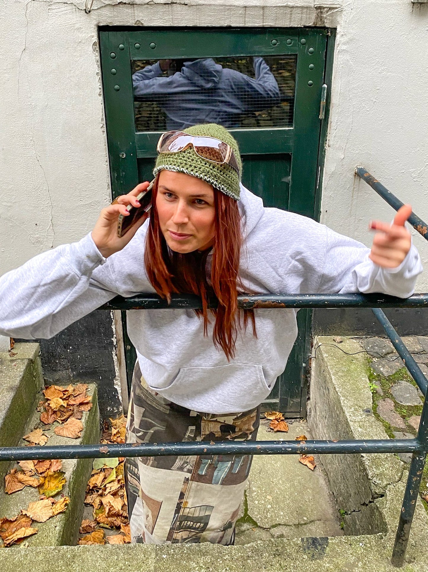 Victoria är 178 cm lång och bär storlek XL. | grå