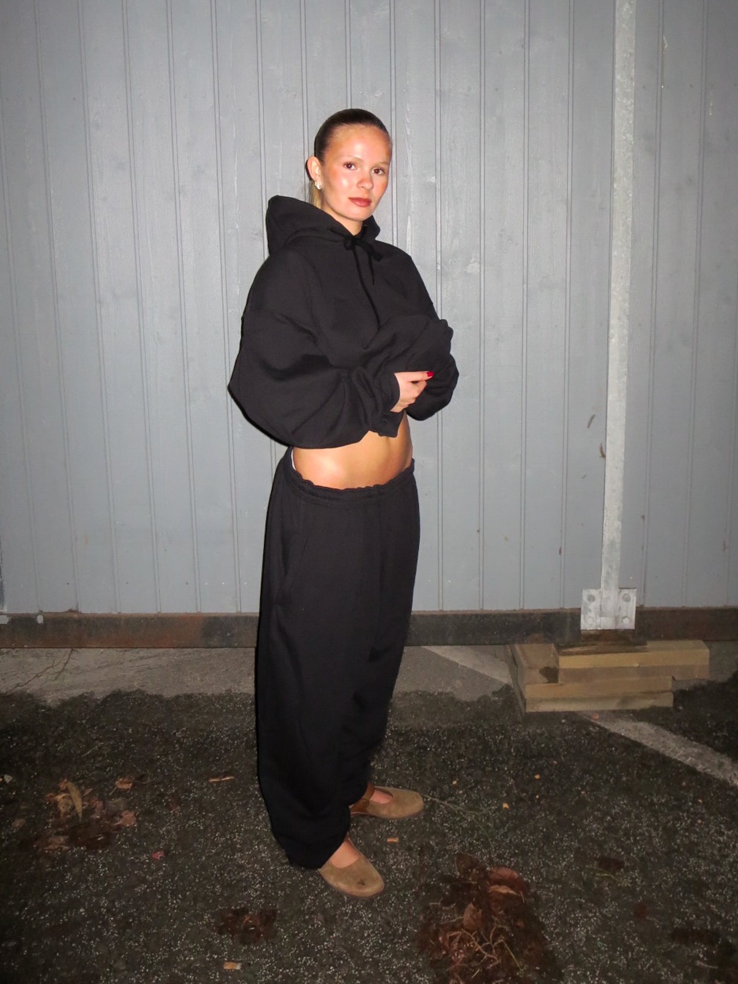 Alberte är 166 cm lång och bär storlek XXL. | svart