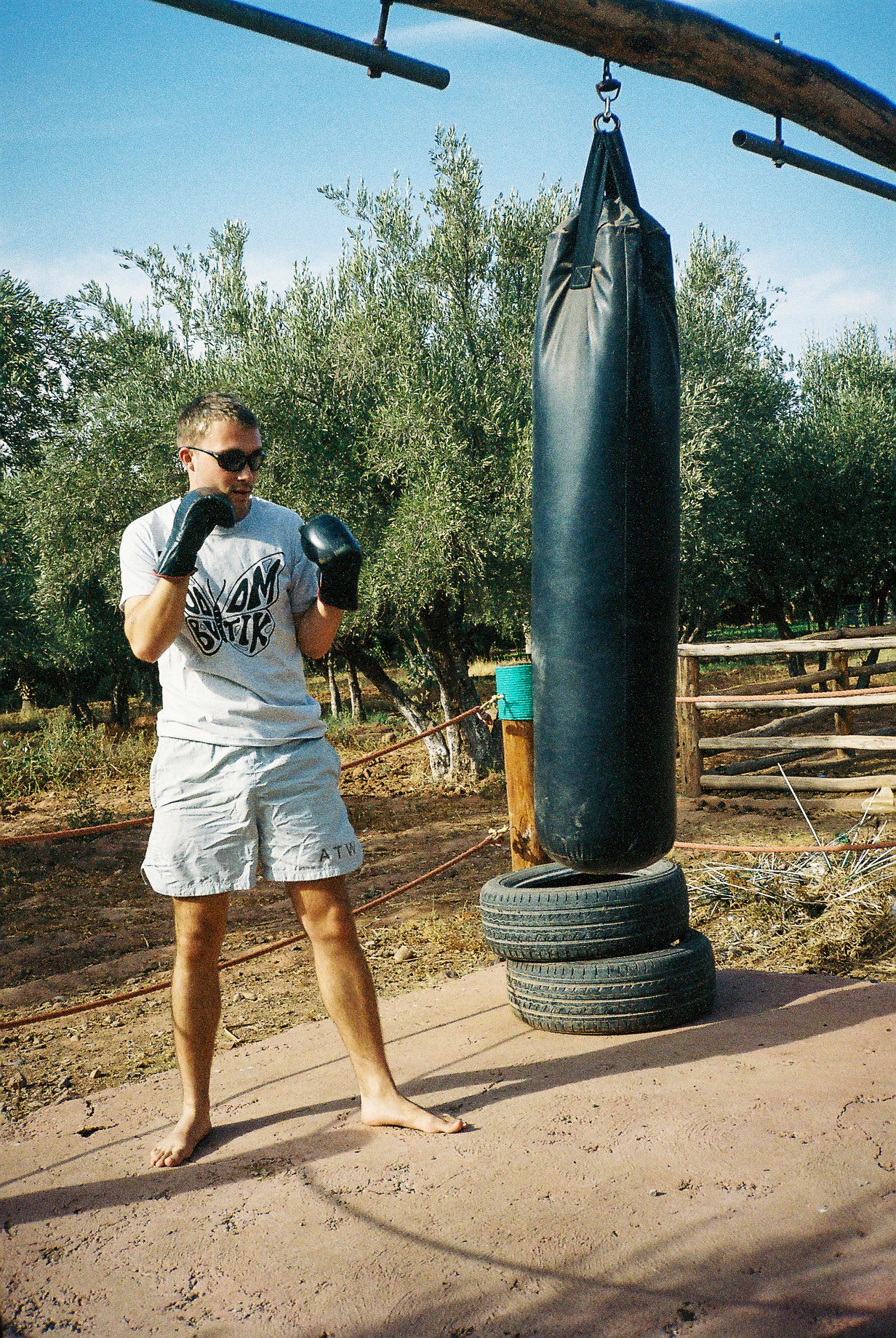 Tim är 185 cm lång och använder storlek L. 