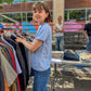 Karin är 165 cm lång och bär storlek S. | ljusblå