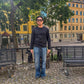 Kem är 180 cm lång och bär storlek L. | svart