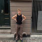 Peter är 188 cm lång och bär storlek XL. | svart